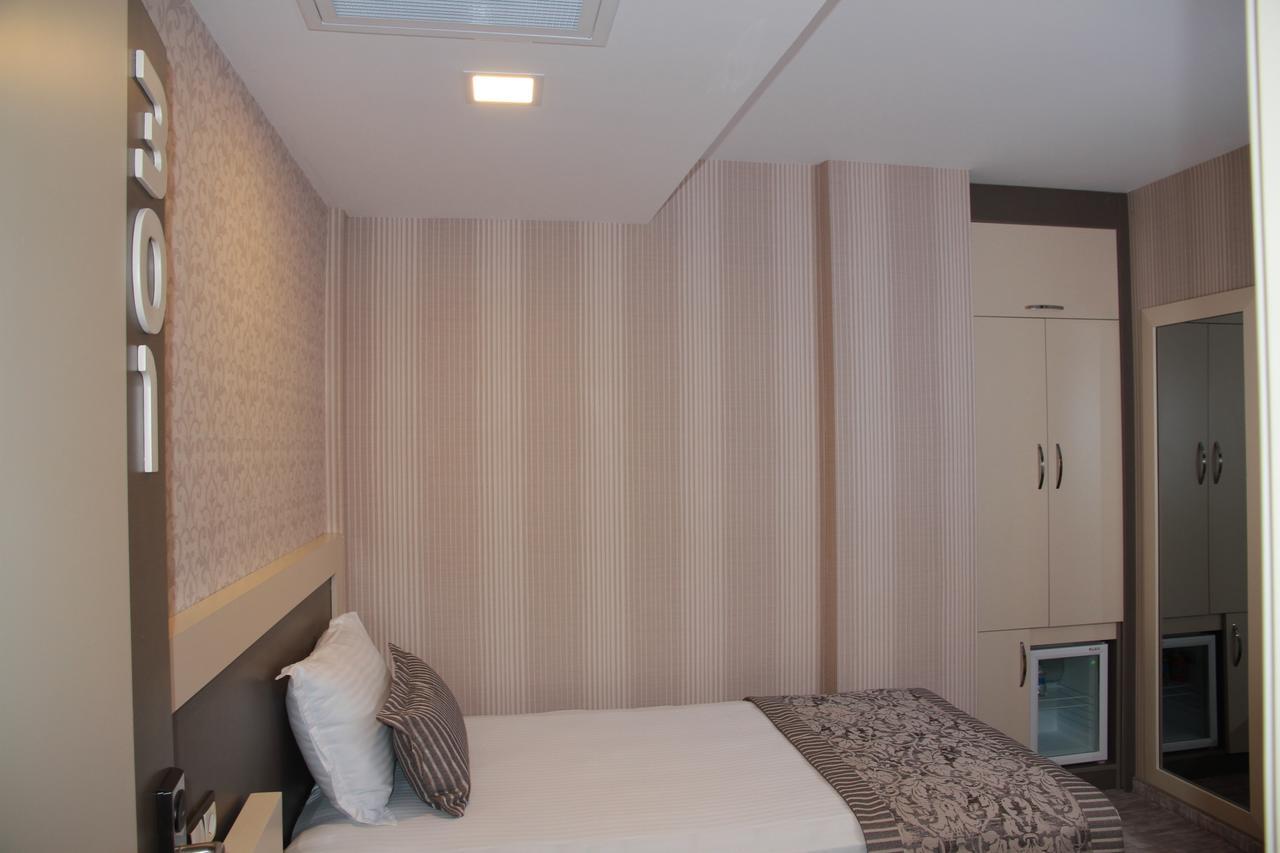 Hotel Karaca Uzunkopru Bilik gambar